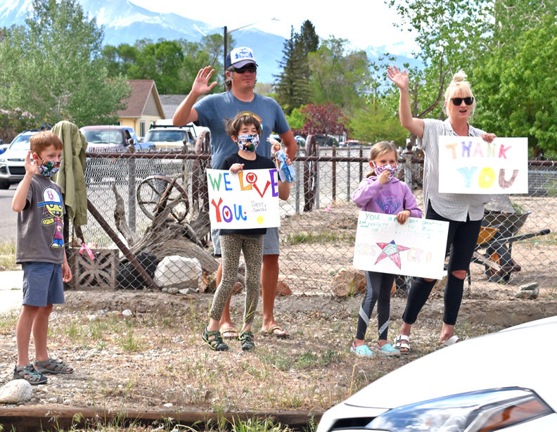Students say good-bye